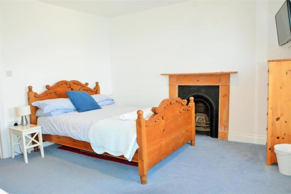 Fabulous 2 Bed Cottage - Outstanding Sea Views Мевагиси Екстериор снимка
