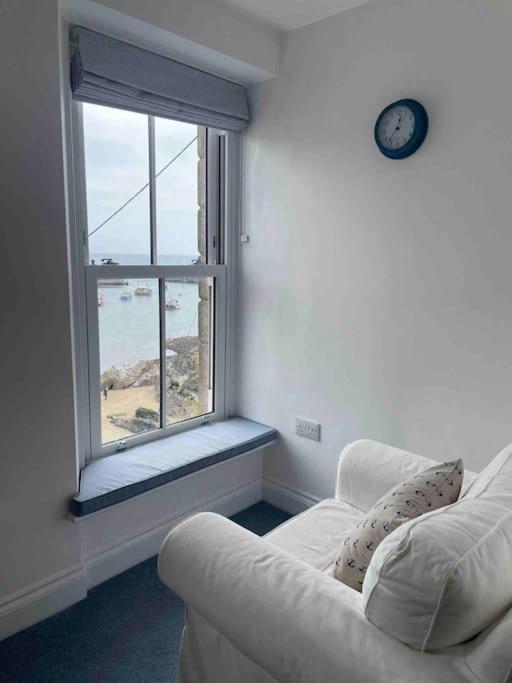 Fabulous 2 Bed Cottage - Outstanding Sea Views Мевагиси Екстериор снимка